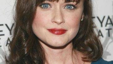 Alexis Bledel Sexy Collection on fanspics.net