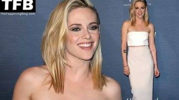 Kristen Stewart Looks Sexy at the Hollywood Reporter 19s Oscar Nominee Night on fanspics.net