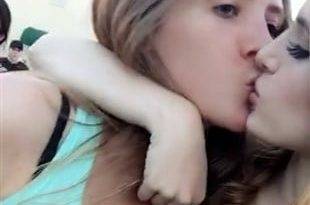 Bella Thorne Comes Out As A Lesbian on fanspics.net