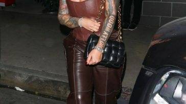 Amber Rose Shows Off Her Killer Body Grabbing Dinner at BOA Steakhouse on fanspics.net