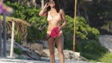 Michelle Rodriguez Looks Hot in a Bikini in Mexico - Mexico on fanspics.net