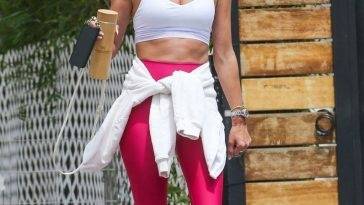 Alessandra Ambrosio Brings Hot Pink Yoga Pants for Tuesday Workout on fanspics.net