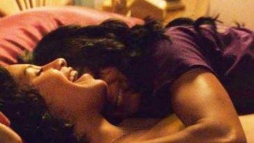 Shakira Barrera & Sunita Mani Nude Lesbian Scene from 'GLOW' on fanspics.net