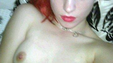 Singer Hayley Williams LEAKED Nude Pic — Red Head Slut Is Topless on fanspics.net