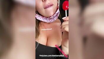 Bethany lily sucking lollipop onlyfans videos 2020/07/26 on fanspics.net