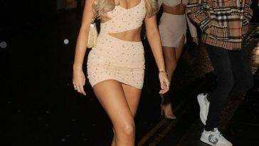 Amber Woods Flaunts Her Sexy Tits & Legs in London on fanspics.net