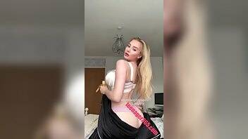 Bethany lily banan eat nude onlyfans videos 2020/11/09 on fanspics.net