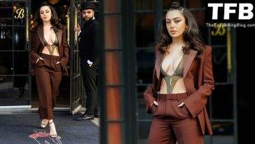 Charli XCX Shows Off Her Sexy Tits in New York - New York on fanspics.net
