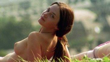 Emily Blunt, Natalie Press Nude 13 My Summer of Love (8 Pics + GIF & Video) on fanspics.net