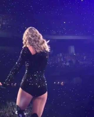 Taylor Swift got thicc and it really works on fanspics.net