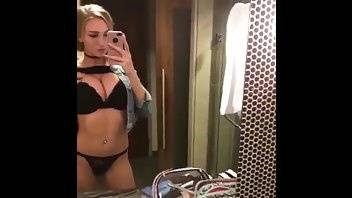 Kendra Sunderland shows off figure premium free cam snapchat & manyvids porn videos on fanspics.net