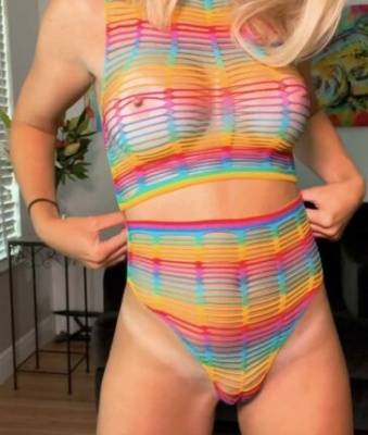 Vicky Stark Colorful Crochet Outfit Try On Onlyfans Video Leaked on fanspics.net