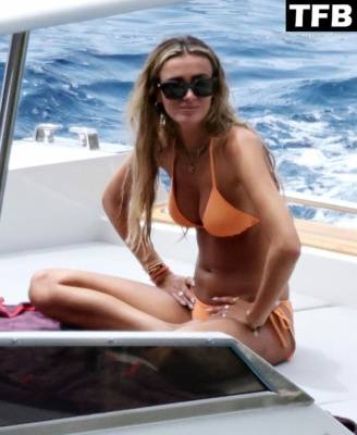 Katherine Pilkington is Spotted Taking a Break on Holiday with Ross Barkley Out in Capri on fanspics.net