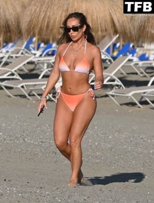 Lauryn Goodman Displays Her Sexy Bikini Body on the Beach on Holiday in Marbella on fanspics.net