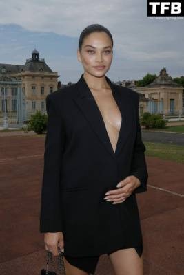 Shanina Shaik Poses Braless at the Givenchy Menswear Spring/Summer 2023 Show in Paris on fanspics.net
