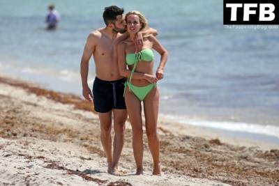 Romarey Ventura & Jordi Alba Spend Some Time at the Beach in Miami on fanspics.net