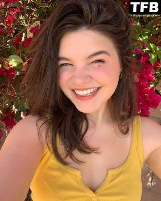 Madison McLaughlin Sexy Collection on fanspics.net