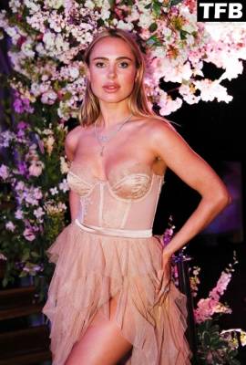 Kimberley Garner Looks Sexy While Attending the Boodles Boxing Ball at Old Billingsgate in London on fanspics.net