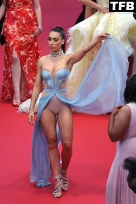 Elisa de Panicis Shows Off Her Sexy Tits & Legs at the 75th Annual Cannes Film Festival on fanspics.net