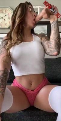 Dakota James show on couch snapchat premium xxx porn videos on fanspics.net