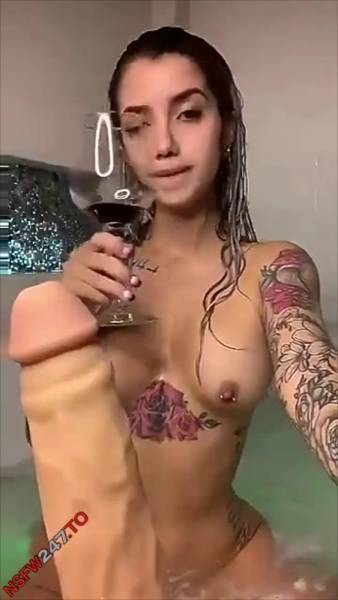 Agata Ruiz bathtub tease & dildo blowjob snapchat premium xxx porn videos on fanspics.net