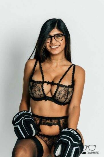 Mia Khalifa Lingerie Sports Modeling Patreon Set  - Usa on fanspics.net