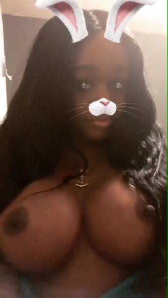 Azealia banks showing off her new tits famous rapper xxx premium porn videos on fanspics.net