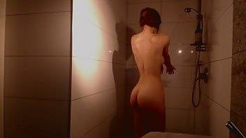 MissAlice_94 Voyeur ASMR Style Bathroom Routine MFC, MyFreeCams Shower on fanspics.net