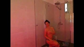 AmeliaNaked MFC shower cam porn vids on fanspics.net