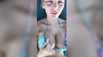 Ukdreamx ? SHowing off them big ass titties ? Premium Snapchat leak on fanspics.net