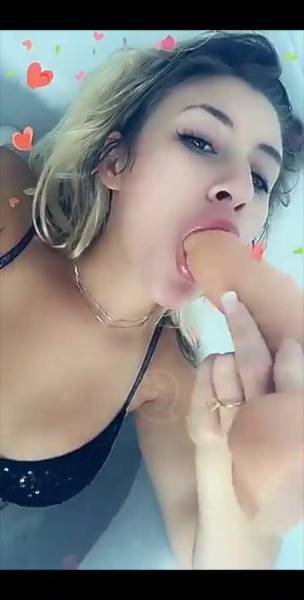 LucyLaceee dildo in her mouth & pussy show snapchat premium xxx porn videos on fanspics.net