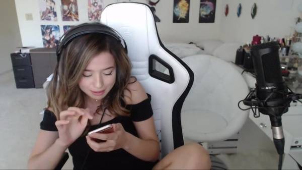 Pokimane her reaction to getting a dick pic xxx premium porn videos on fanspics.net