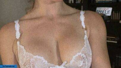 Amanda Cerny Nude Boobs Nipple Flash Onlyfans Set  nude on fanspics.net