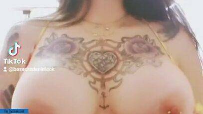 Topless sex model dances another TikTok trend with fake boobs on fanspics.net