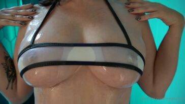 Meg Turney Nude Oil Shower Onlyfans Video Leaked on fanspics.net