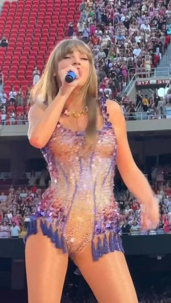 Taylor Swift Camel Toe Bodysuit Video Leaked - Usa on fanspics.net