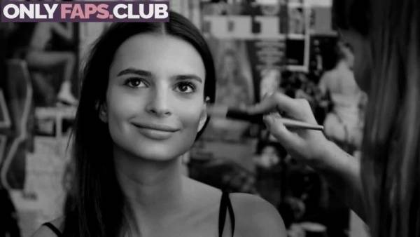 Emrata OnlyFans Leaks (15 Photos) on fanspics.net