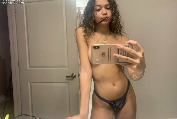 Madison Bailey Nude And Ass Photos on fanspics.net