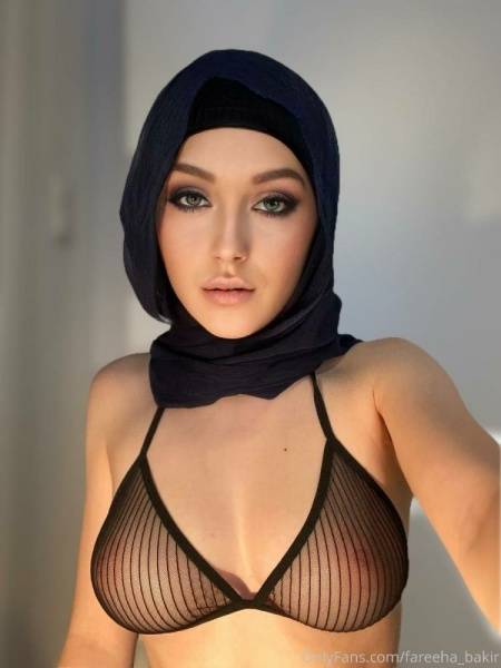 Fareeha Bakir Nude Hijab Strip  Set  on fanspics.net