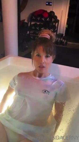 Amanda Cerny Nipple Wet T-Shirt Onlyfans Video Leaked on fanspics.net