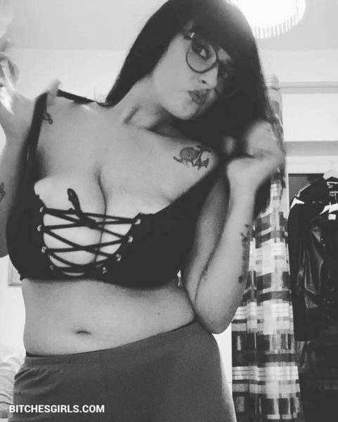 Sabrina Napoletanadolce26 Nude Tiktok - Nsfw Photos Tiktok on fanspics.net