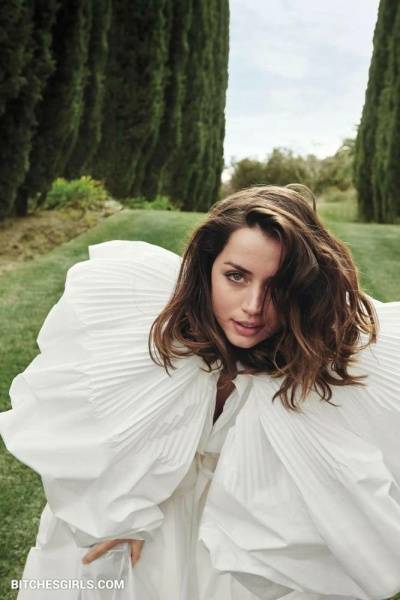 Ana Armas Nude Latina - Armas Celebrities  Nude Videos on fanspics.net