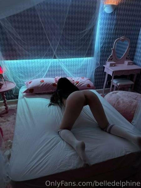 Belle Delphine Nude Cam Girl Bedroom Onlyfans Set Leaked on fanspics.net