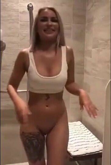 LaynaBoo Masturbating In Shower Porn Video on fanspics.net