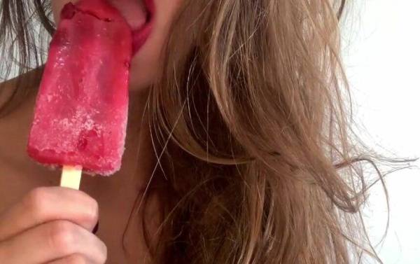 Some content from OnlyFans. Sucking an ice cream, masturbation and squirting! - Luci's Secret on fanspics.net