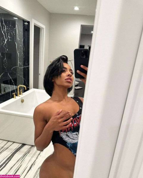Qimmah Russo OnlyFans Photos #12 on fanspics.net