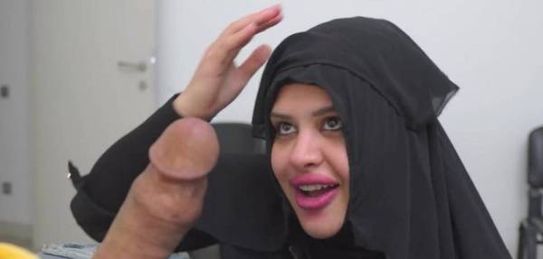 This Muslim woman is SHOCKED !!! I take out my cock in Hospital waiting room. on fanspics.net
