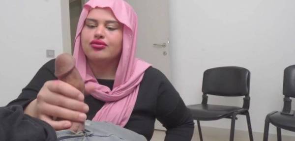 Married Hijab Woman caught me jerking off in Public waiting room. on fanspics.net