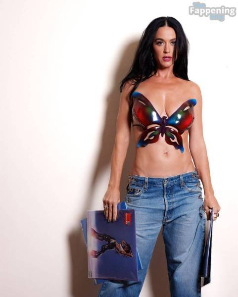 Katy Perry Looks Hot in the “143” Promo Shoot (4 Photos + Video) on fanspics.net