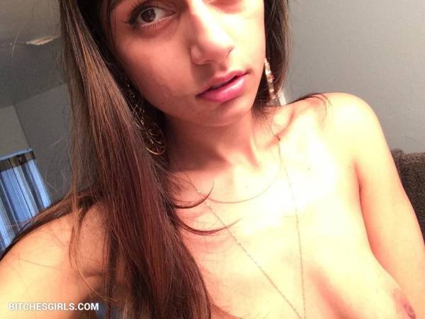 Mia Khalifa Nude Celeb - Mia Twitch Leaked Naked Pics on fanspics.net